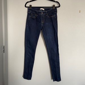 Size 7R W 28 L 31 - Hollister jeans